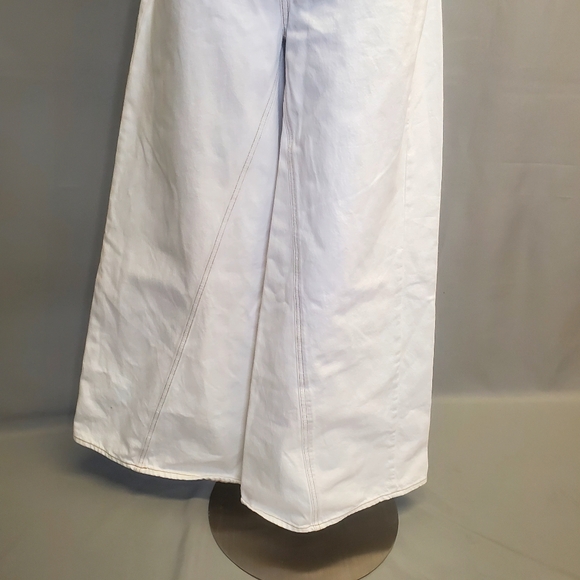Urban Outfitter Beige Cullote Jeans Extra Wide Leg in size 12 - Picture 3 of 8